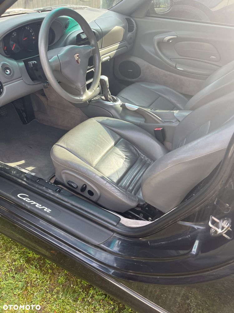Porsche 911 Carrera - 9