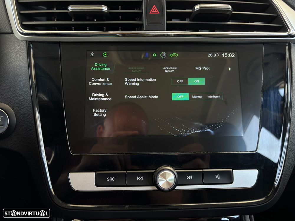 MG ZS EV 44.5 kWh Luxury - 18