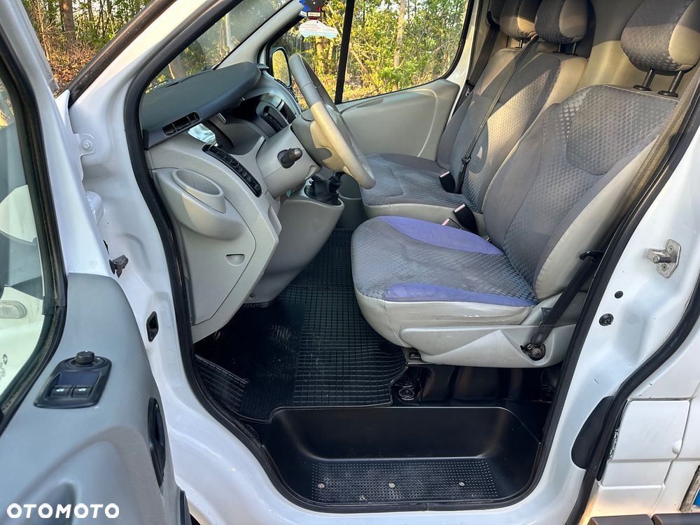 Renault Trafic - 11