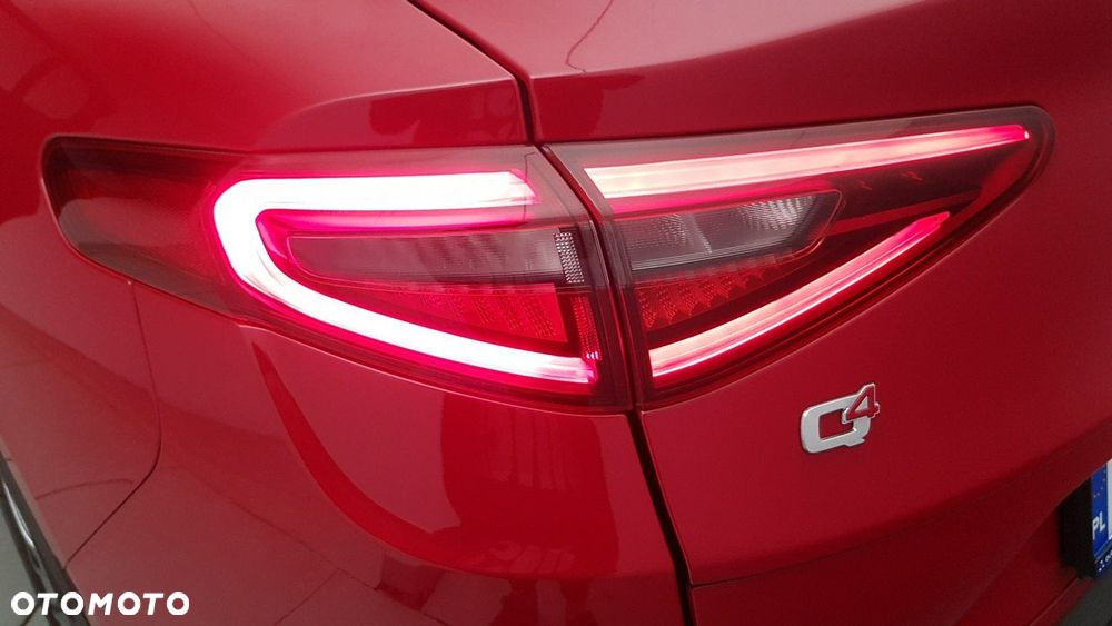 Alfa Romeo Stelvio - 19