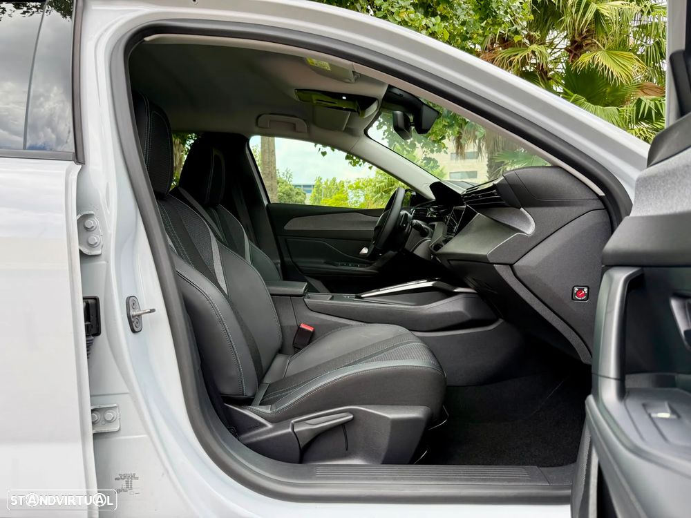 Peugeot 408 HYBRID 136 e-DSC6 Allure - 6