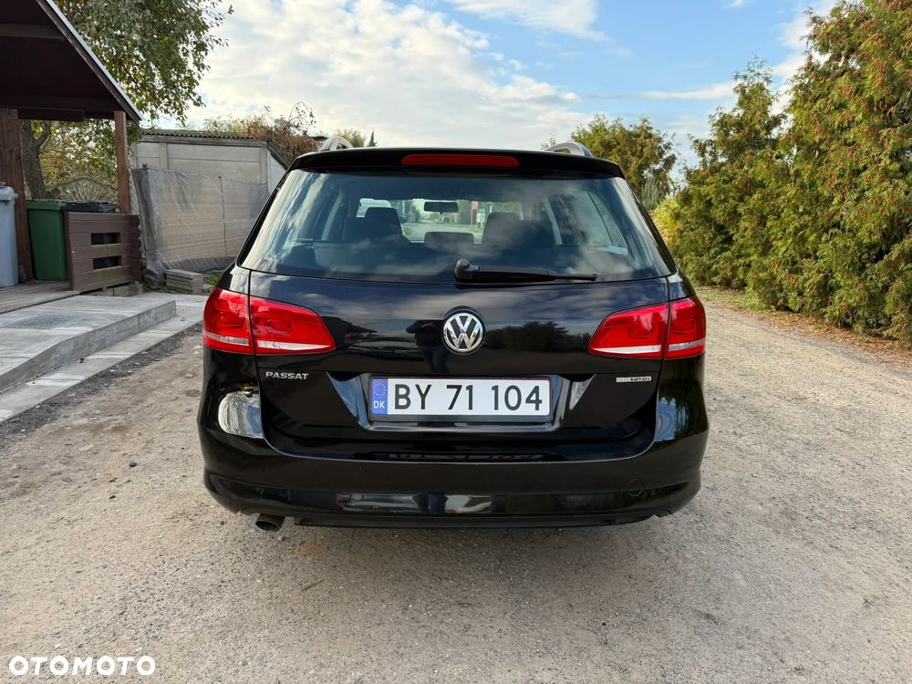 Volkswagen Passat Variant 1.6 TDI BlueMotion - 11