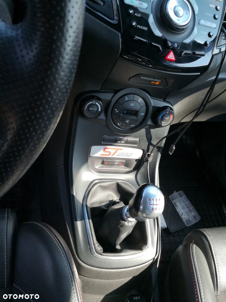 Ford Fiesta - 15