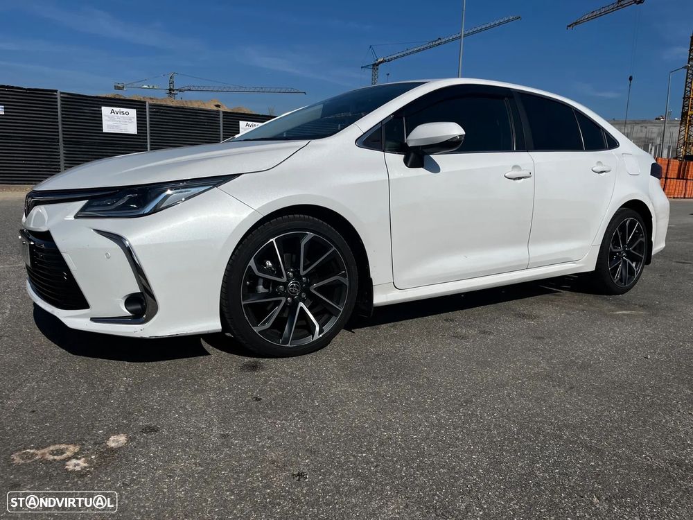 Toyota Corolla SD 1.8 Hybrid Luxury - 19