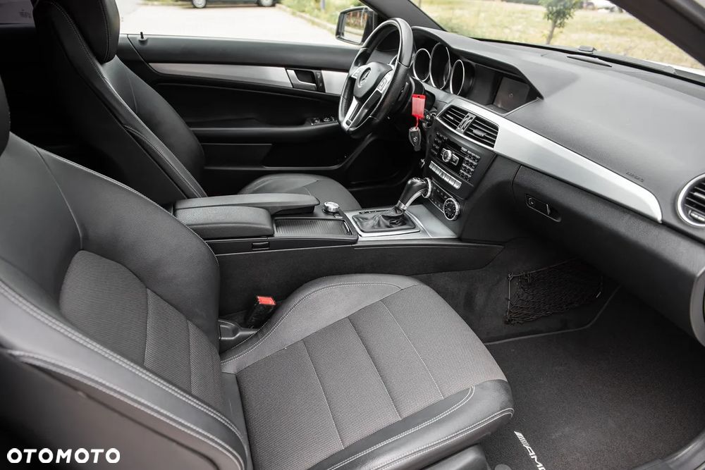 Mercedes-Benz Klasa C 250 Sport 7G-TRONIC - 28
