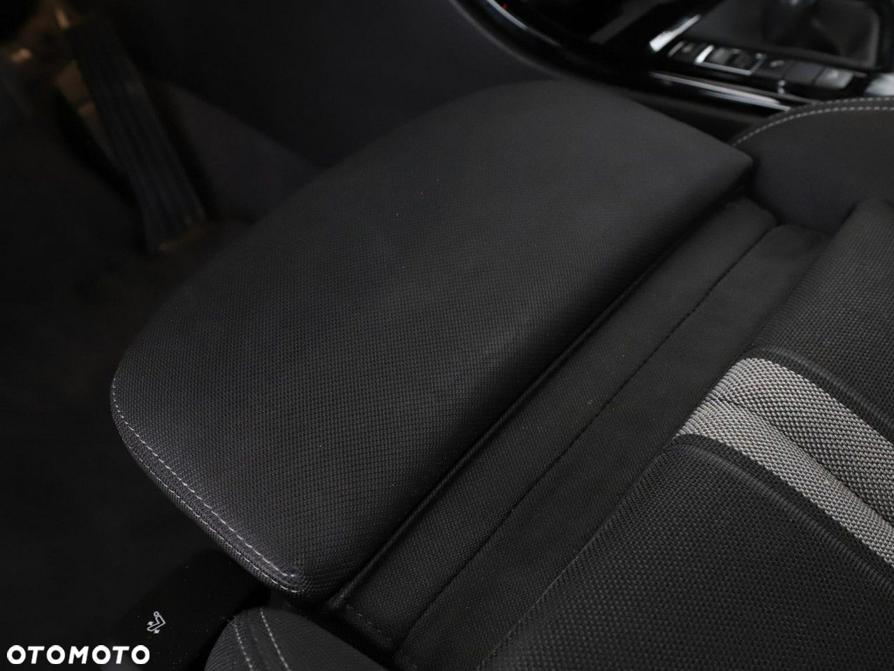 BMW X1 sDrive18d Sport Line - 37