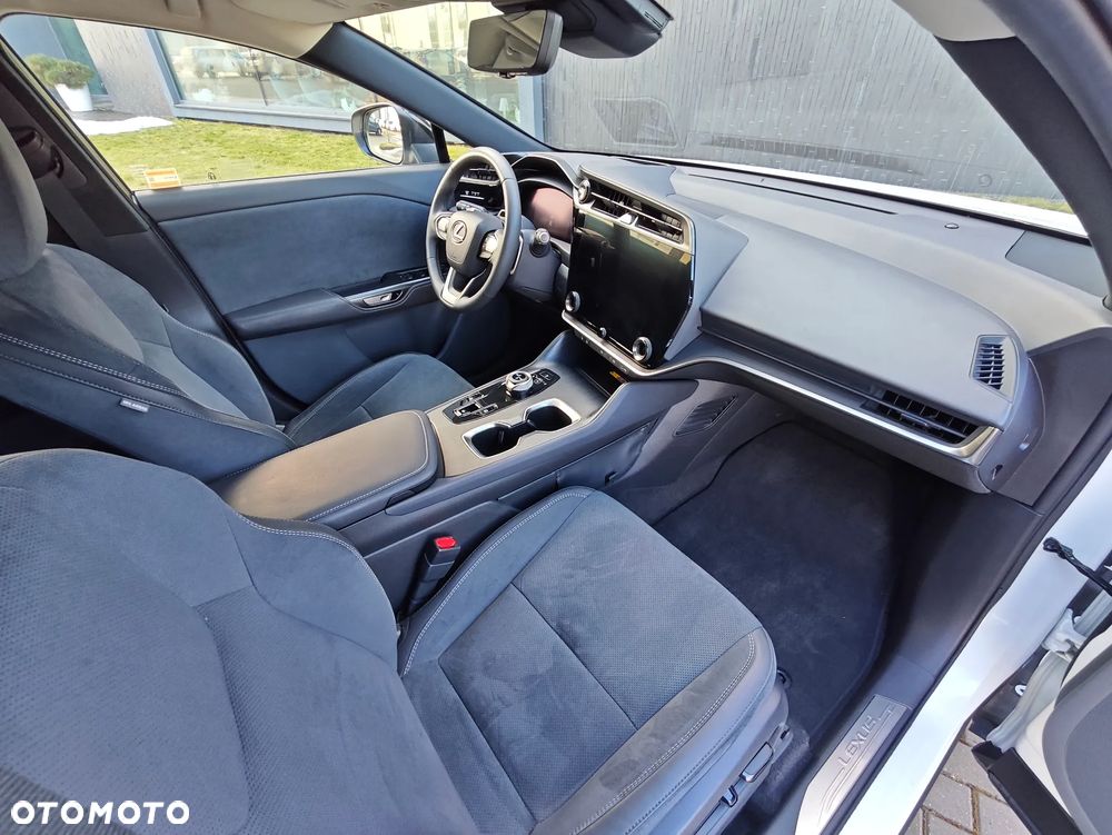 Lexus RZ 450e Omotenashi DIRECT4 - 4