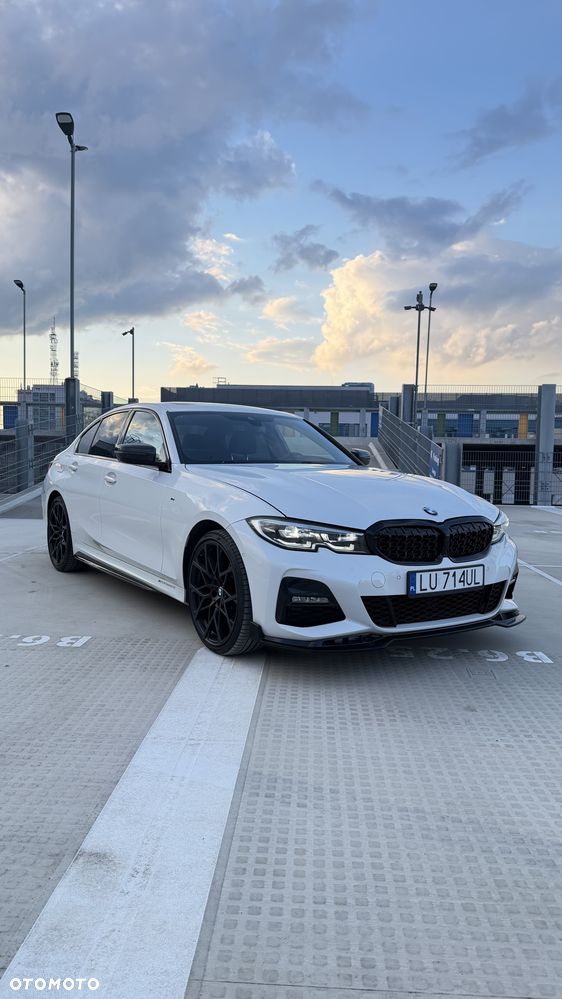 BMW Seria 3 318i - 9