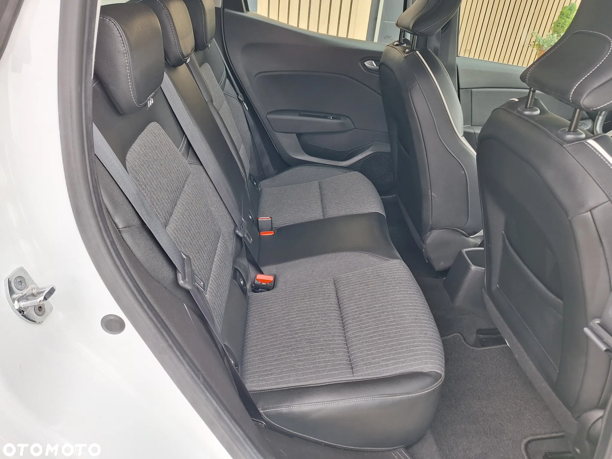 Renault Clio - 9