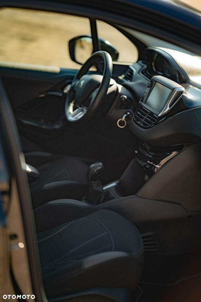 Peugeot 208 1.2 PureTech Active - 11
