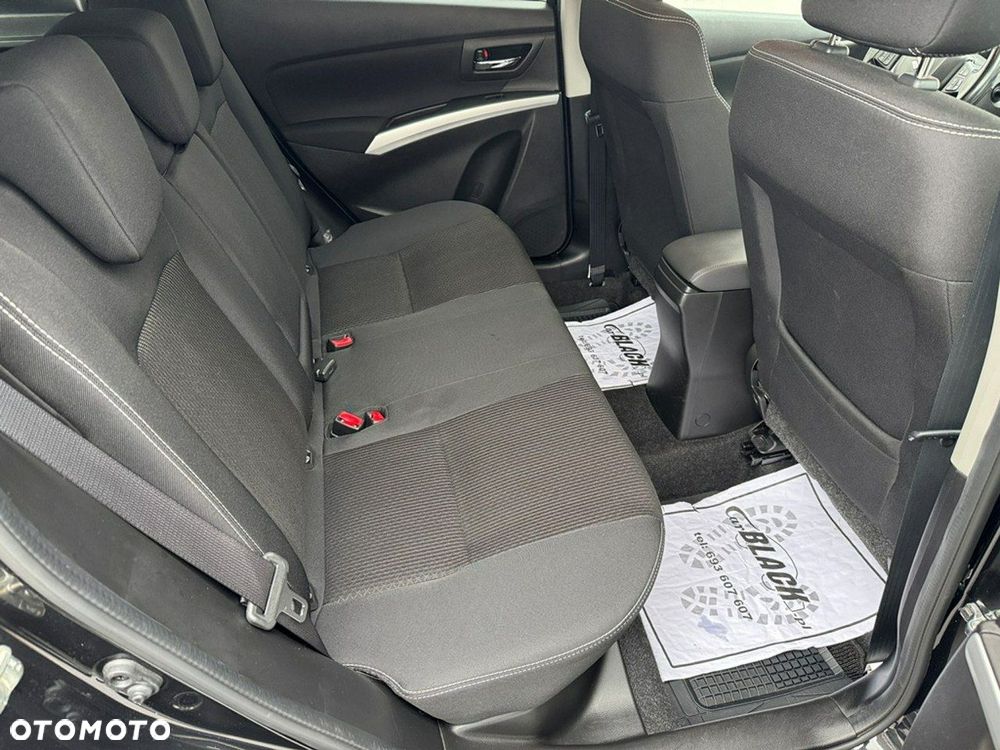 Suzuki SX4 S-Cross - 19