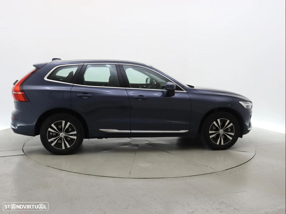 Volvo XC 60 2.0 T6 PHEV Core AWD - 8