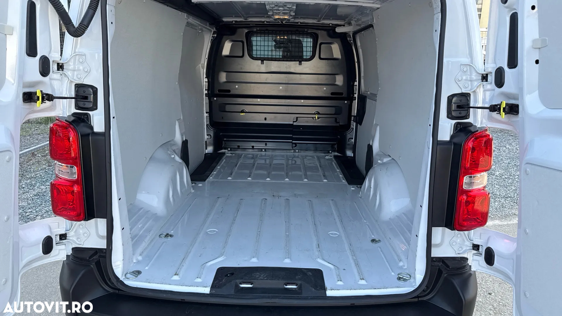 Toyota Proace - 13