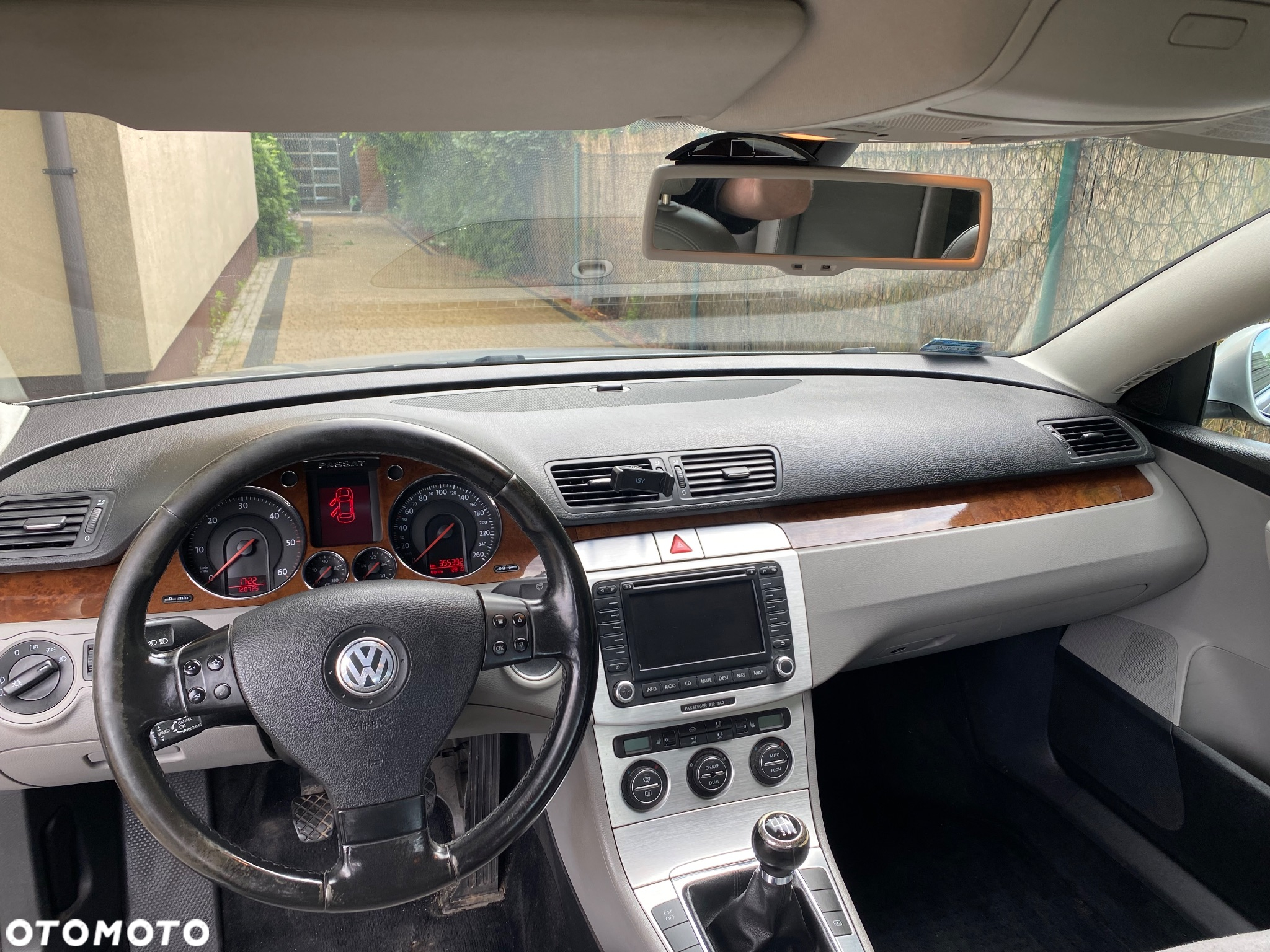 Volkswagen Passat - 8