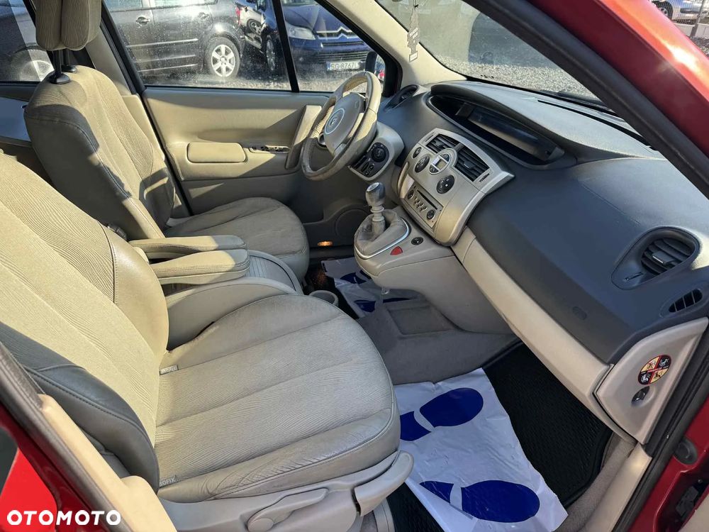 Renault Scenic 1.6 16V Emotion Plus - 14