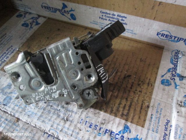 Fecho A2027201235 MERCEDES W210 1995 FD MANUAL - 2