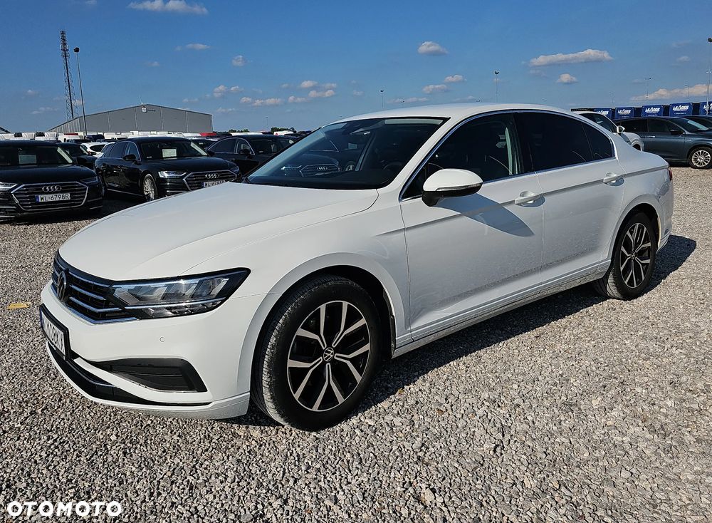 Volkswagen Passat 2.0 TSI Business DSG - 1