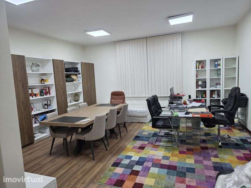 Escritorio Mobilado Edificio D.Nuno - Grande imagem: 3/9