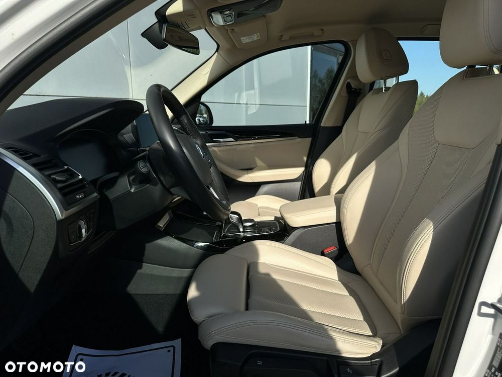 BMW X3 xDrive30e Advantage - 15