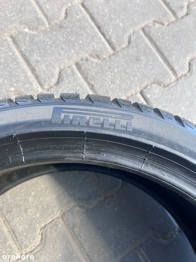 Opony zimowe RSC  255/35R19 225/40R19 Pirelli Sottozero 3 RSC - 8