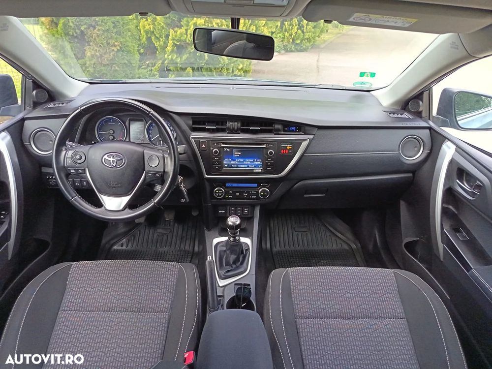 Toyota Auris 2.0 D-4D Edition - 6