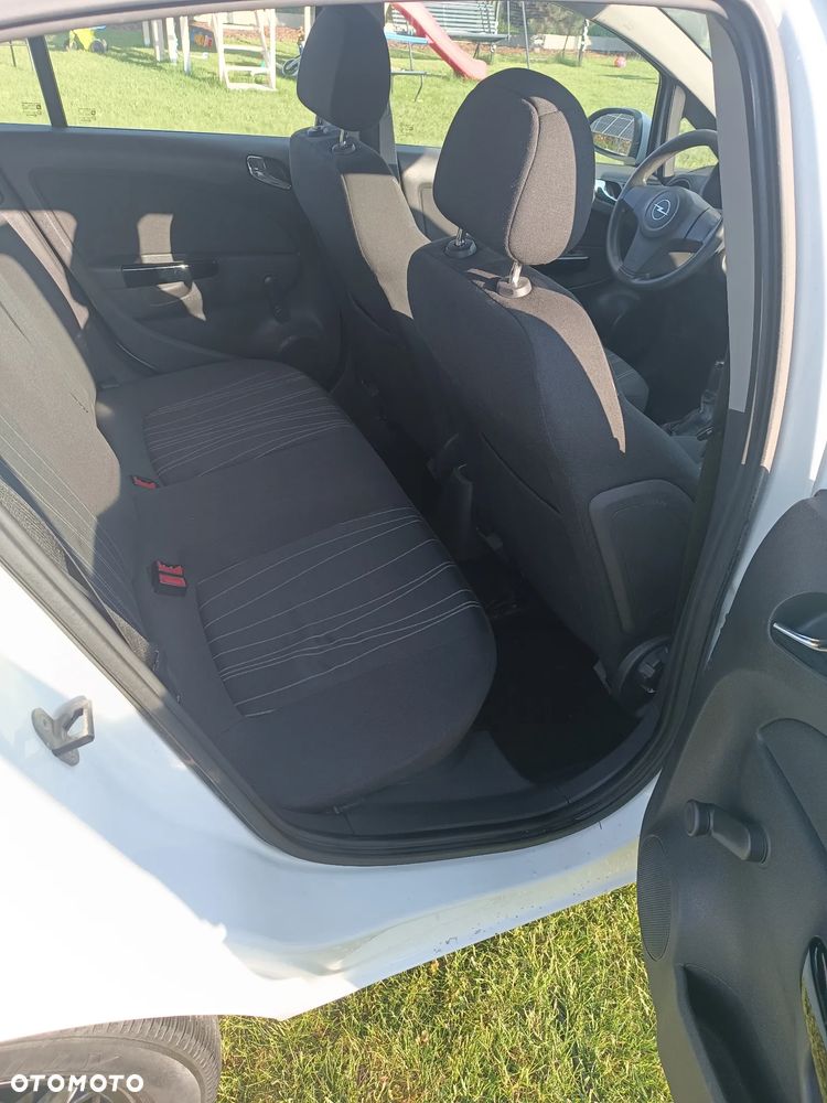 Opel Corsa 1.4 16V Edition - 7