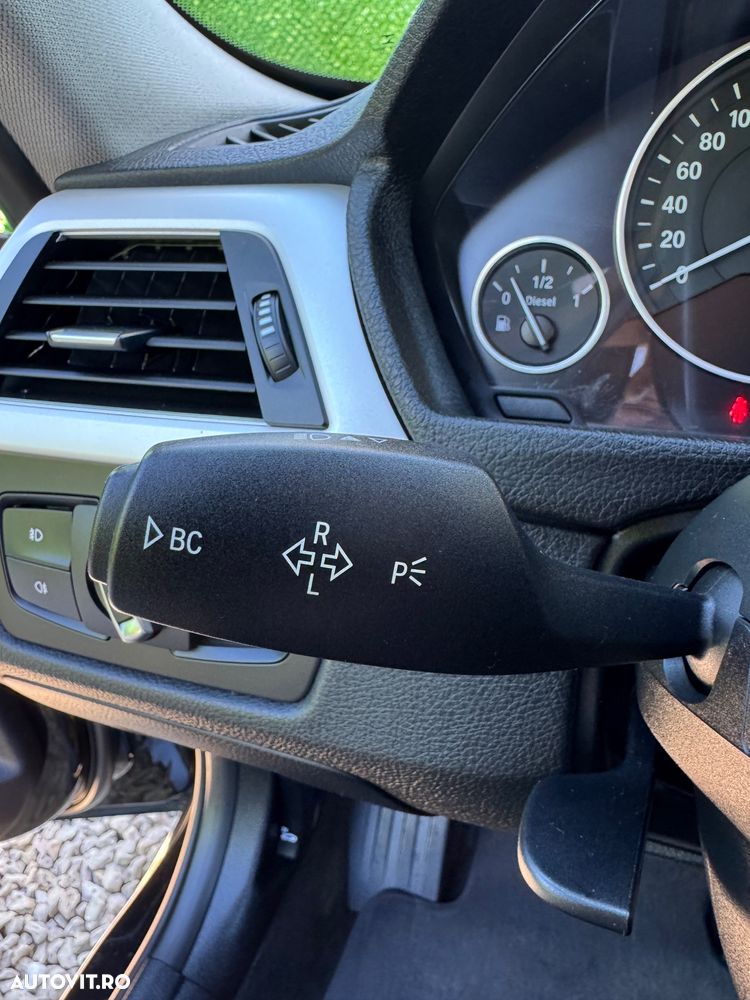 BMW Seria 3 320d Aut. Efficient Dynamics Edition - 15