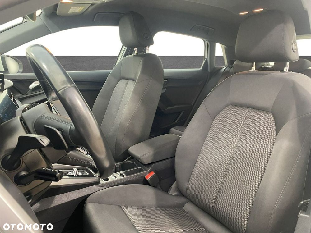 Audi A3 Sportback 35 TFSI mHEV S tronic - 11