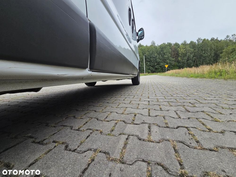 Renault Trafic - 17