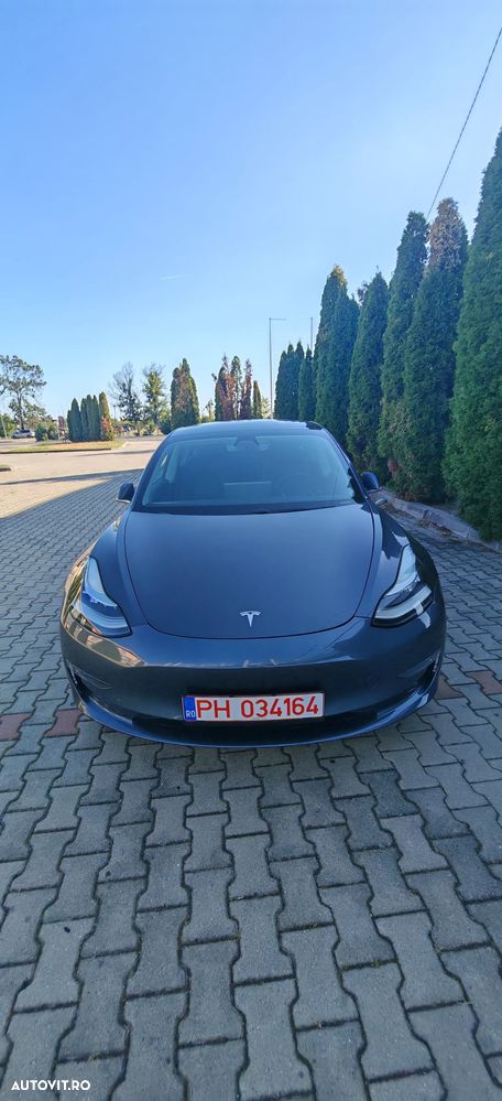 Tesla Model 3 Langstreckenbatterie Allradantrieb Dual Motor - 4