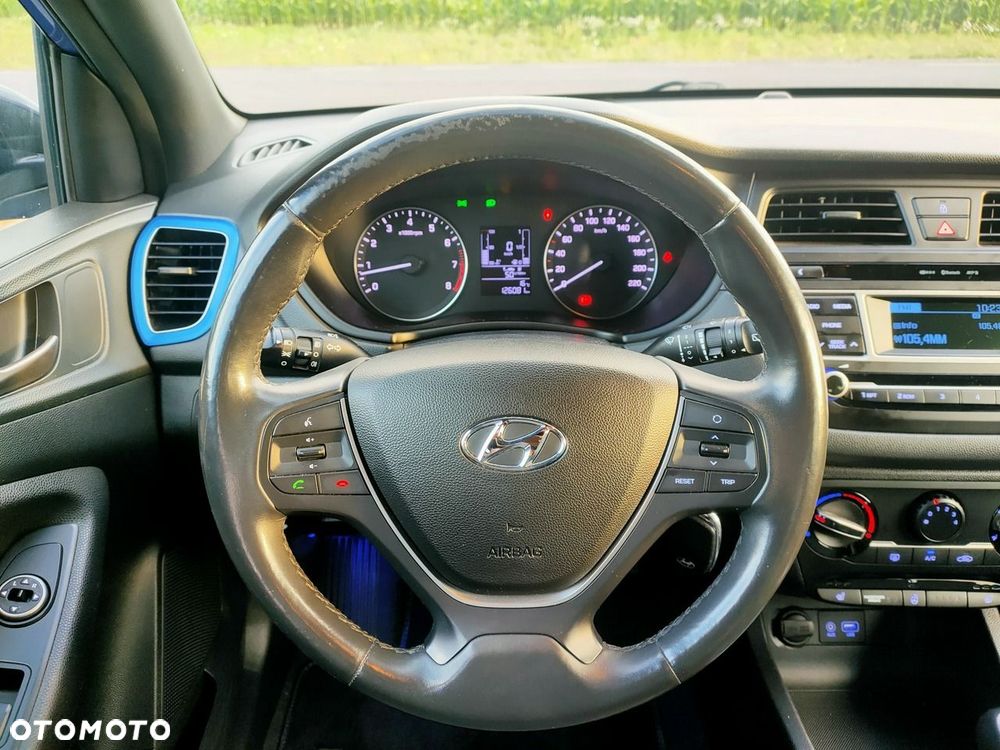Hyundai i20 blue 1.2 Style - 21