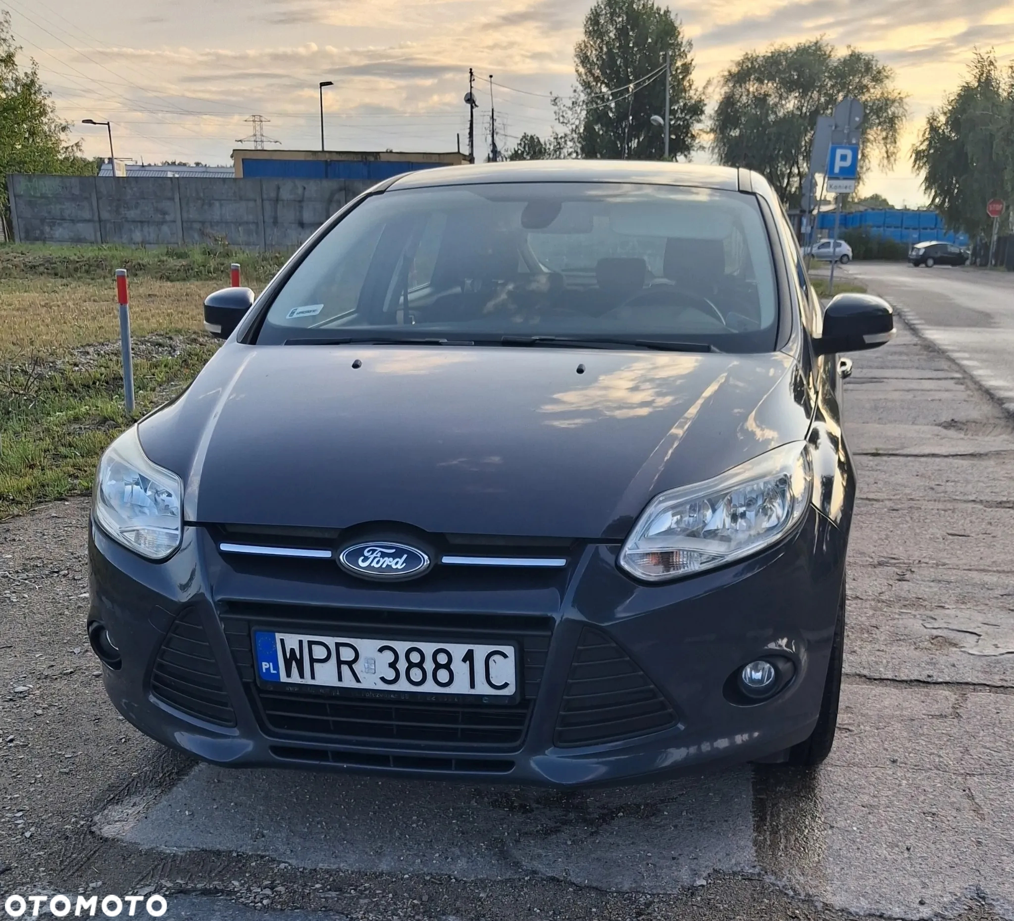 Ford Focus 1.6 Ambiente - 3