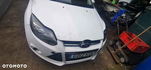 Kompletny przód Ford focus bialy 2012