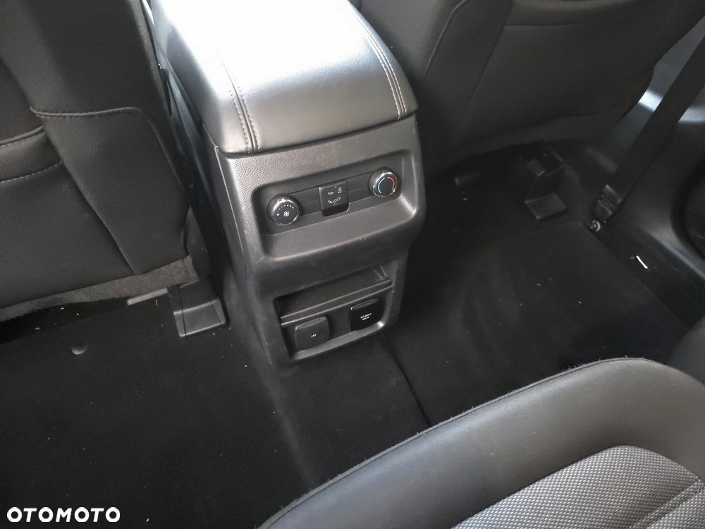 Ford Galaxy 2.0 EcoBlue Titanium - 25