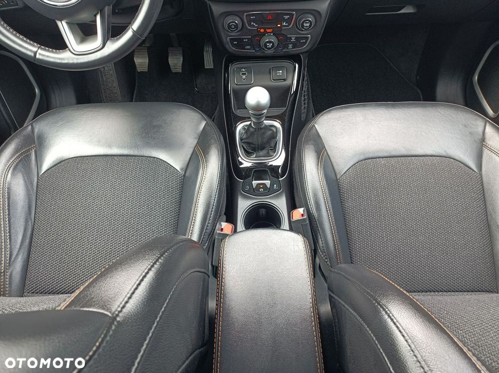 Jeep Compass - 17