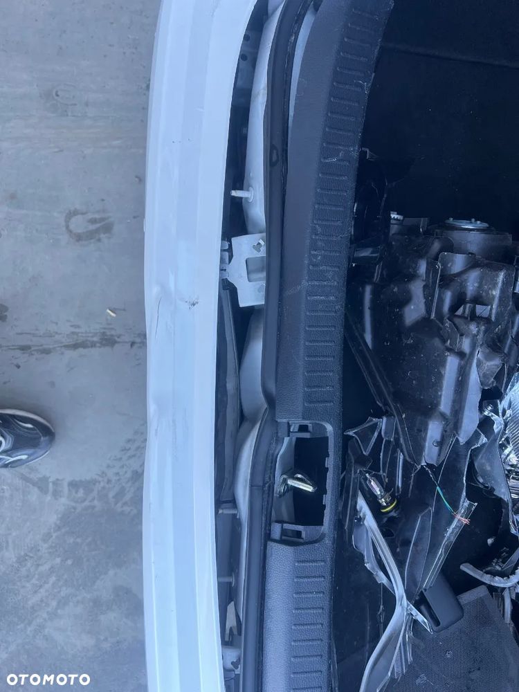 Toyota Corolla 1.6 Comfort - 24