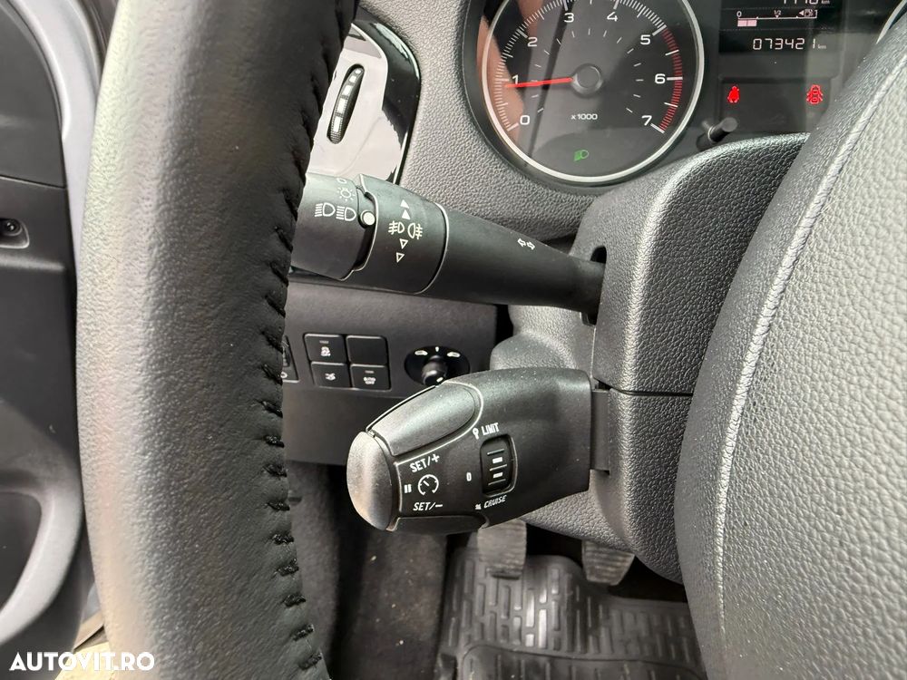 Peugeot 301 1.5 BlueHDI FAP Allure - 19