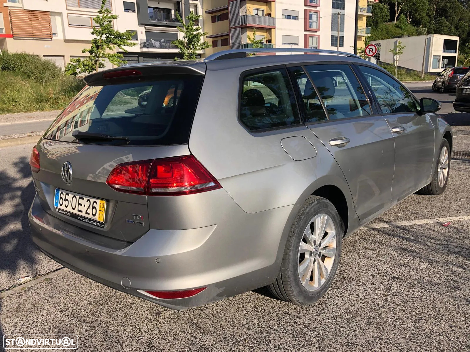 VW Golf Variant 1.6 TDi Confortline - 6