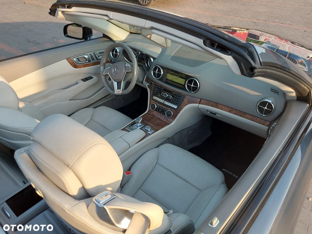 Mercedes-Benz SL 500 7G-TRONIC - 29