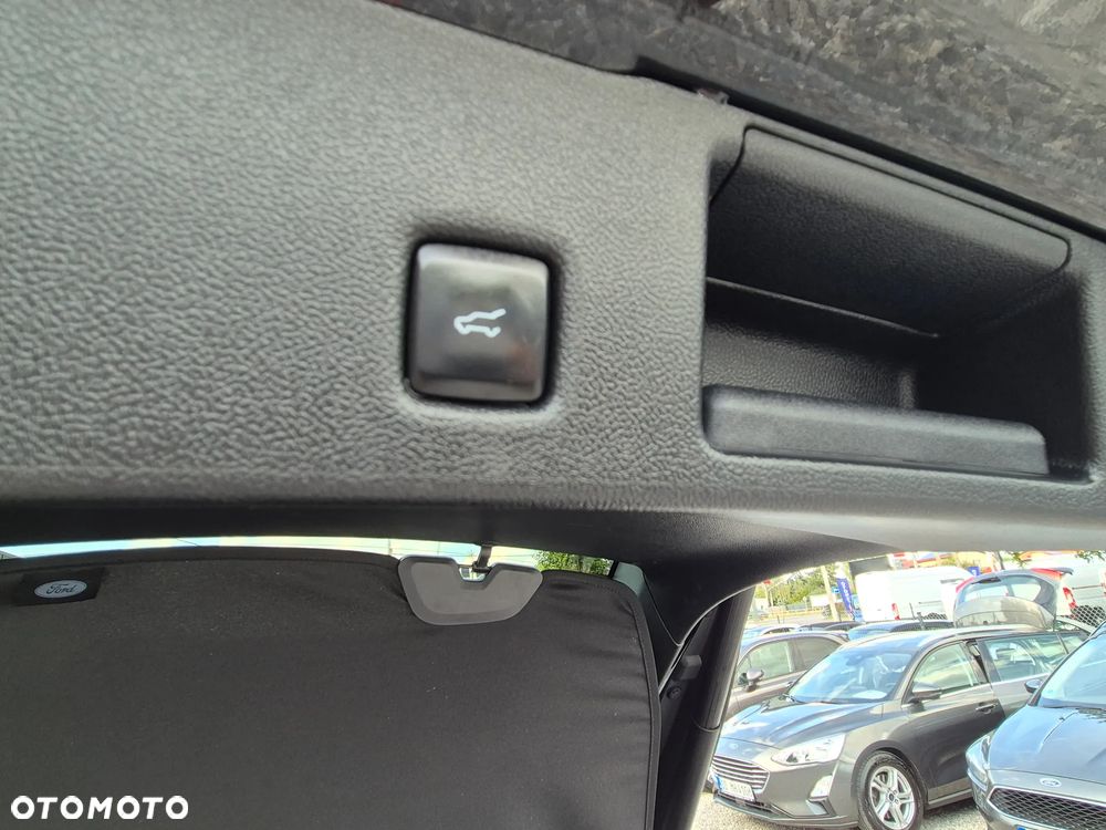 Ford Kuga - 29