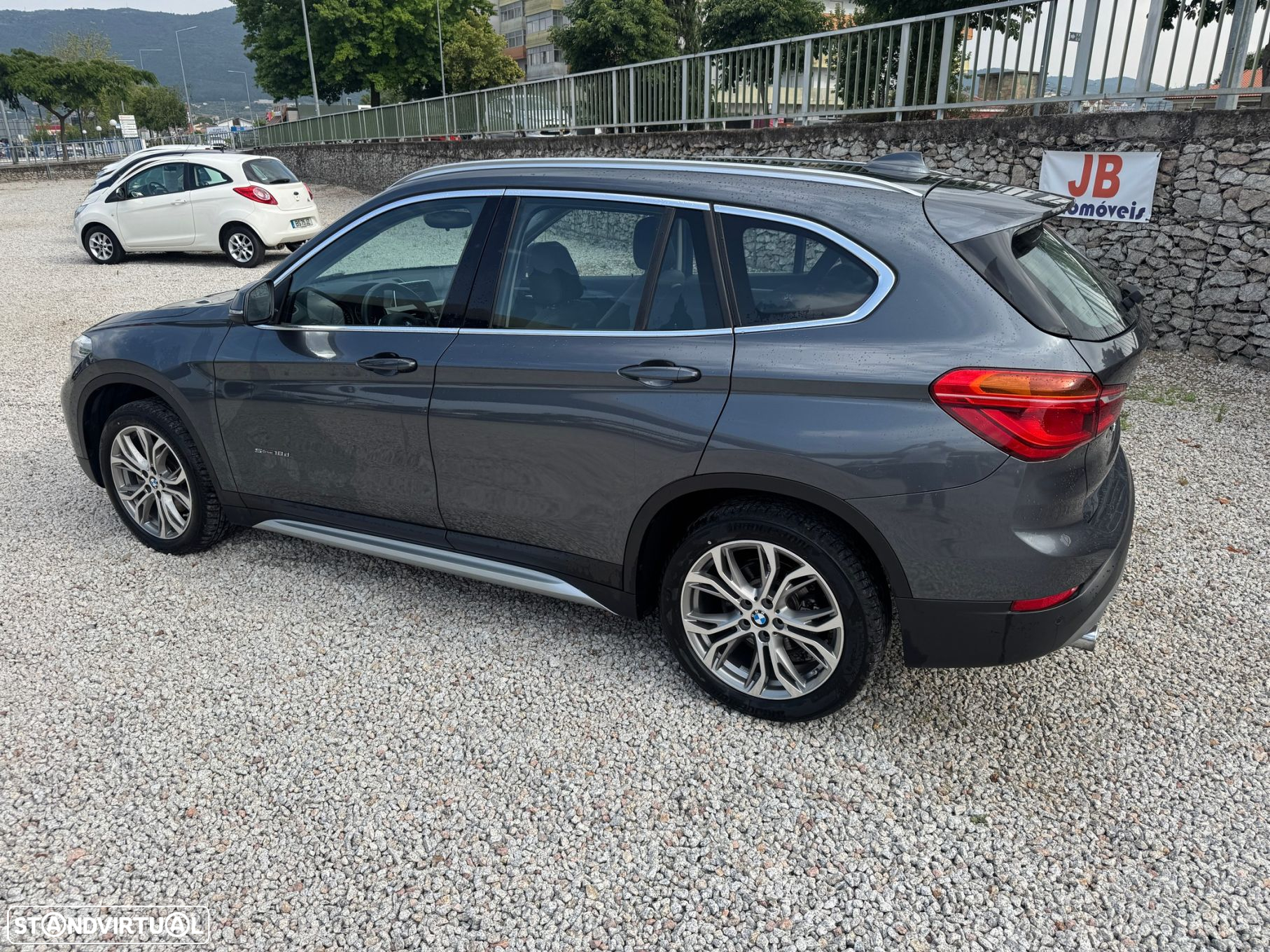 BMW X1 18 d sDrive xLine - 4
