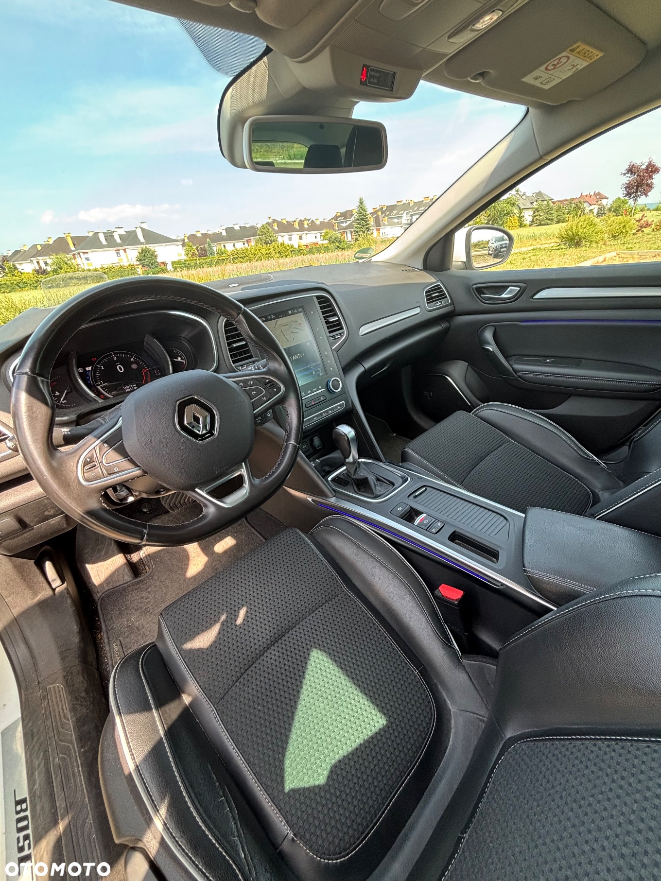 Renault Megane BLUE dCi 150 EDC BOSE EDITION - 13