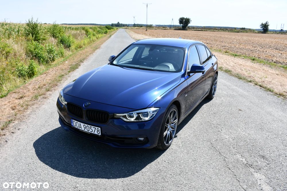 BMW Seria 3 318i Sport Line - 11