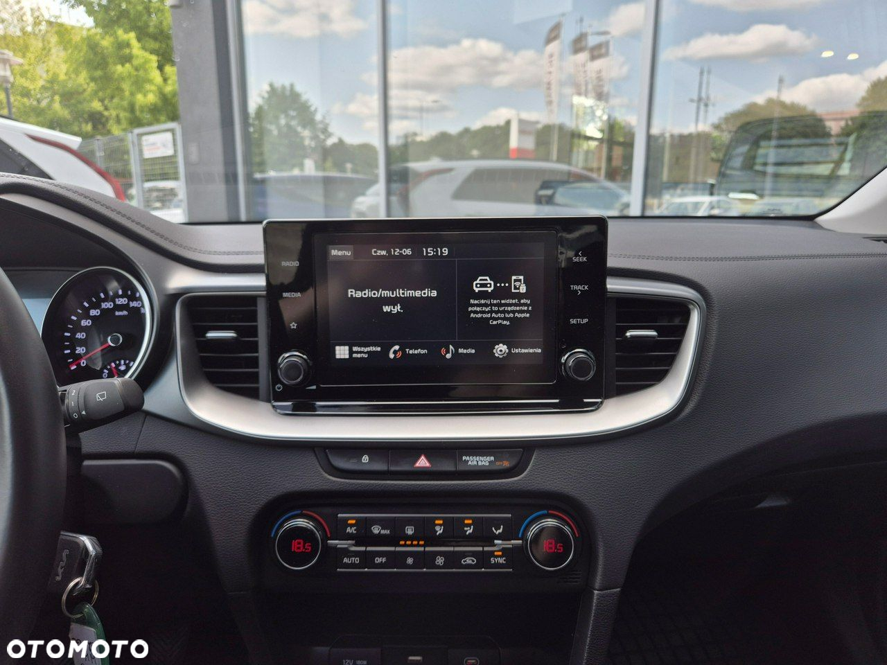 Kia Ceed - 22