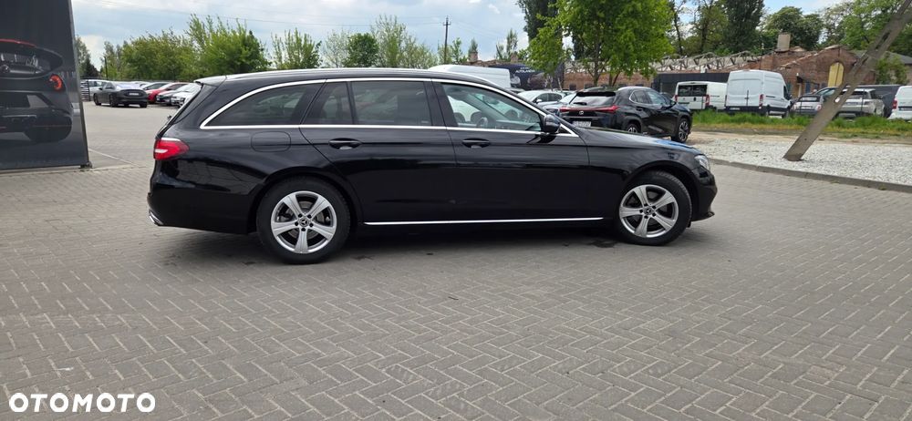 Mercedes-Benz Klasa E 220 d 9G-TRONIC - 19