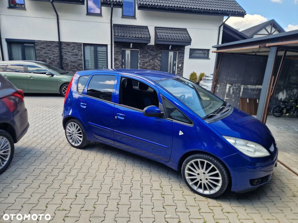 Mitsubishi Colt - 8