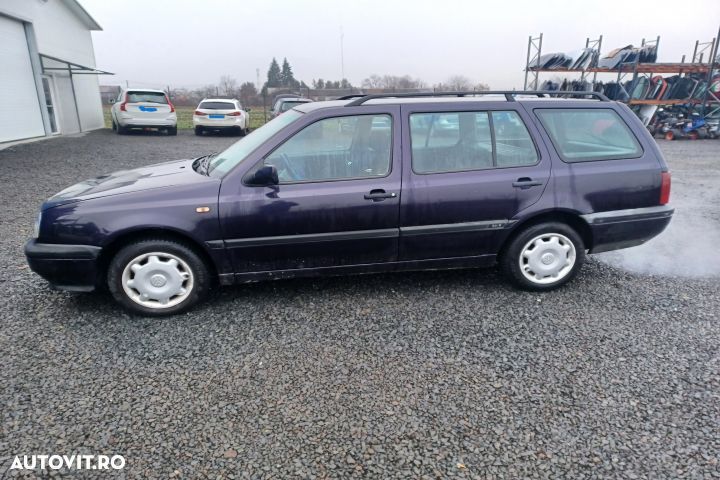 Dezmembrez Volkswagen VW Golf 3 [1991 - 1998] wagon 1.9 TDI MT (90 hp - 4