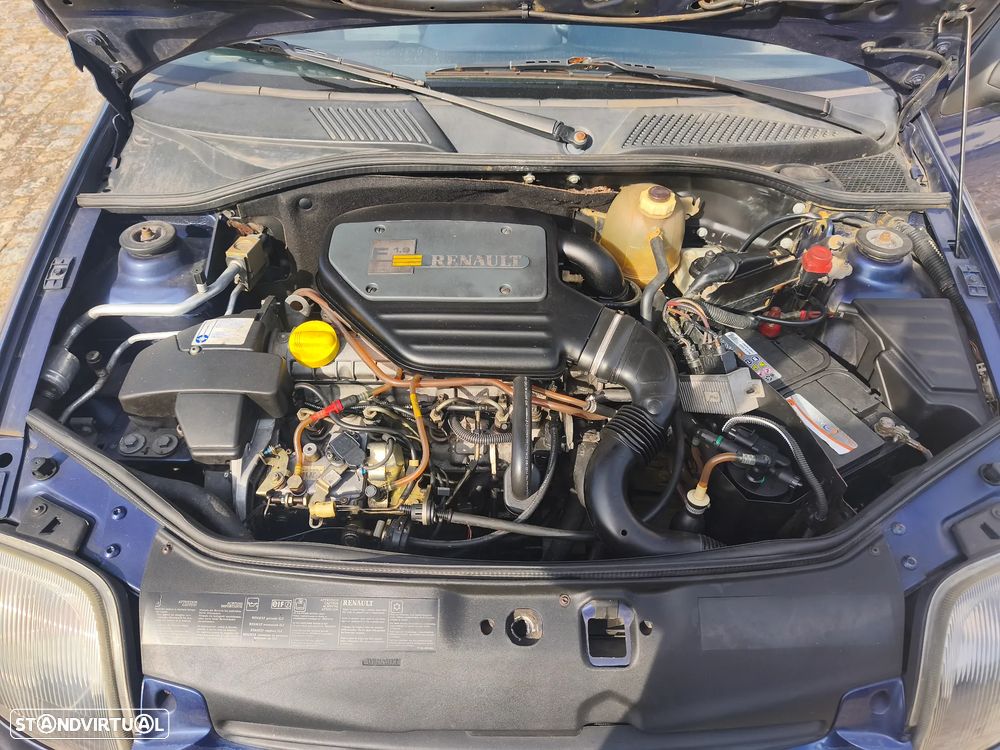 Renault Clio 1.9 D RN - 11