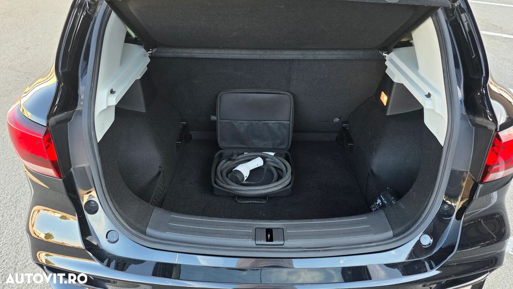 MG ZS EV Standard Luxury - 41