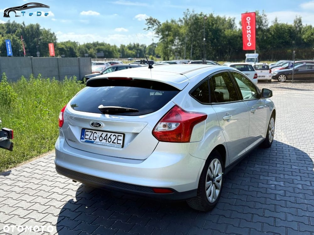 Ford Focus 1.6 Titanium - 16